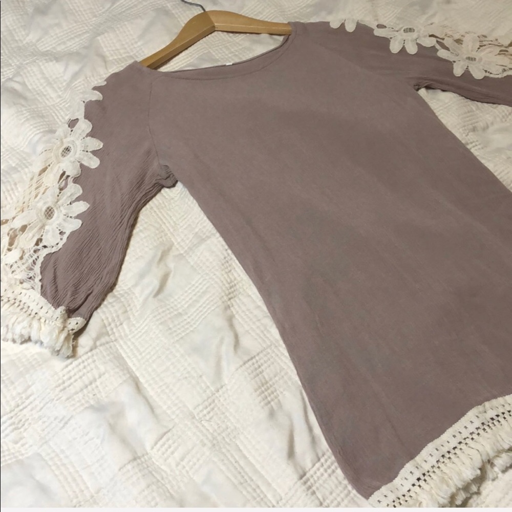 Dress - Picture 7 of 7